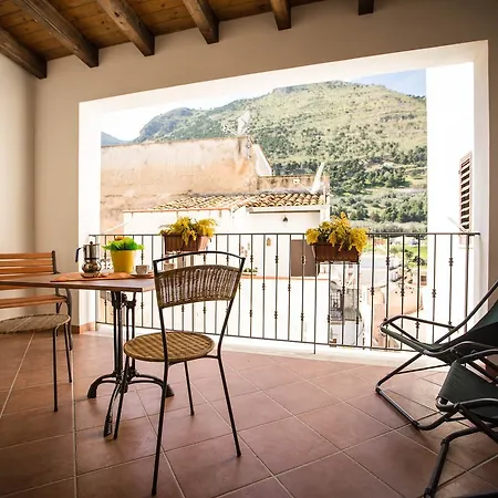Gli Archi A 100 Metri Dalla * Castellammare del Golfo